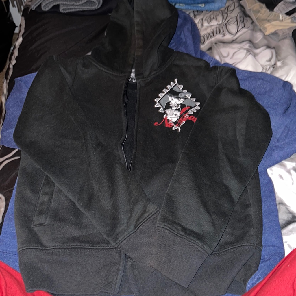 Pullover/Jacket Bundle